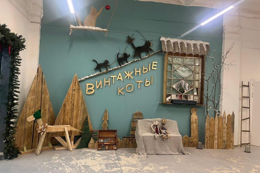 Хутынский монастырь и новогодняя игрушка с сердцем (с обедом)