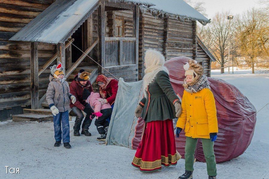 «Мистическое Новогодье и тайна появления праздника».Великий Новгород