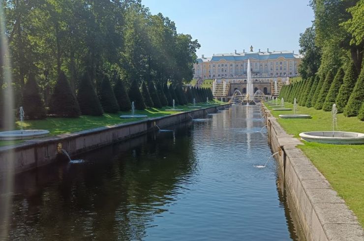 Фото с экскурсии в Петергоф