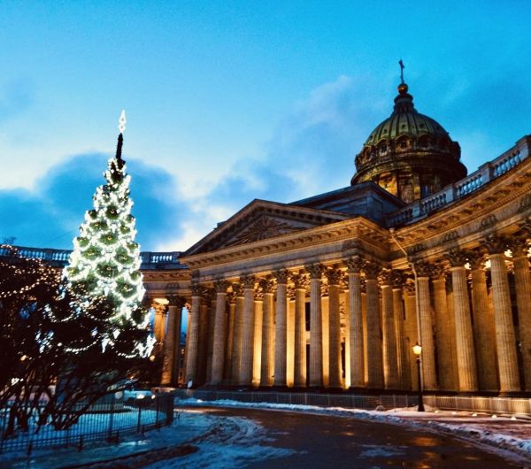 Красота и блеск Новогоднего Петербурга