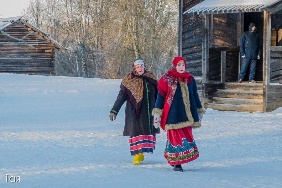 К Новогодним звёздам синих куполов