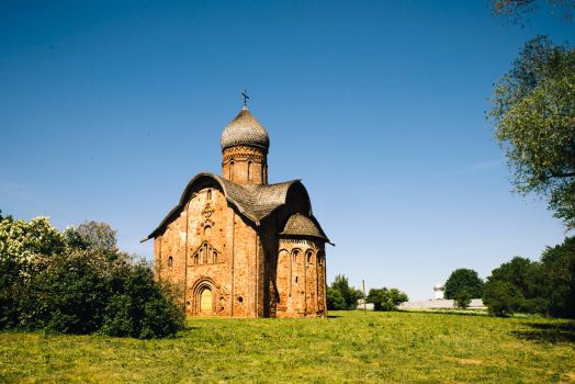 что интересного посмотреть в Великий Новгороде: Церковь Петра и Павла в Кожевниках